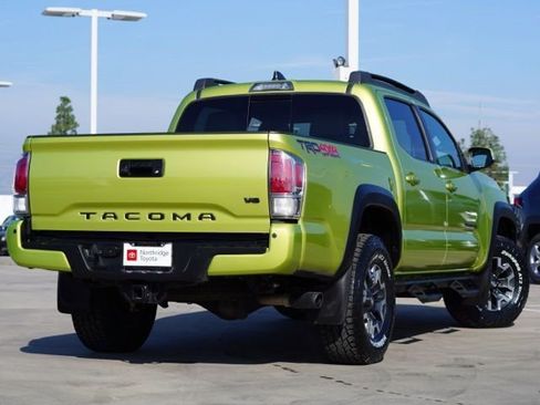 Used 2023 Toyota Tacoma TRD Off-Road w/ TRD Premium Off Road Package image 6