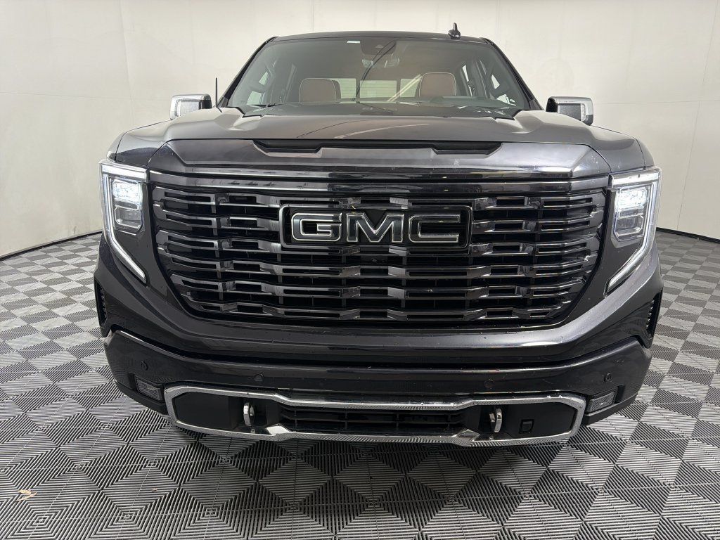 Used 2022 GMC Sierra 1500 Denali Ultimate AWD/4WD image 13