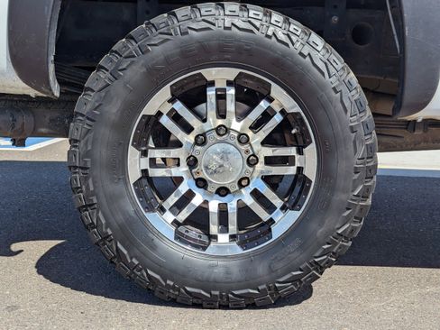 Used 2002 Chevrolet Silverado 2500 LS w/ Off-Road Skid Plate Pkg AWD/4WD image 40