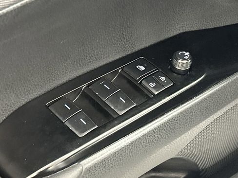 Used 2025 Toyota Camry LE image 18