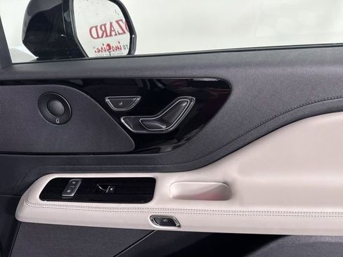 New 2025 Lincoln Aviator Reserve w/ Jet Appearance Package image 22