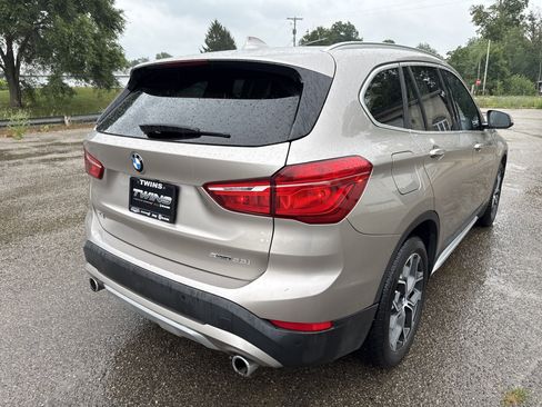 Used 2022 BMW X1 sDrive28i w/ Convenience Package FWD image 6