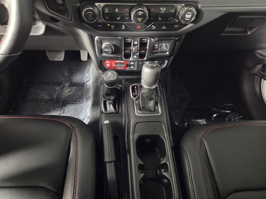 New 2027 Jeep Wrangler Unlimited Rubicon 392 AWD/4WD image 13