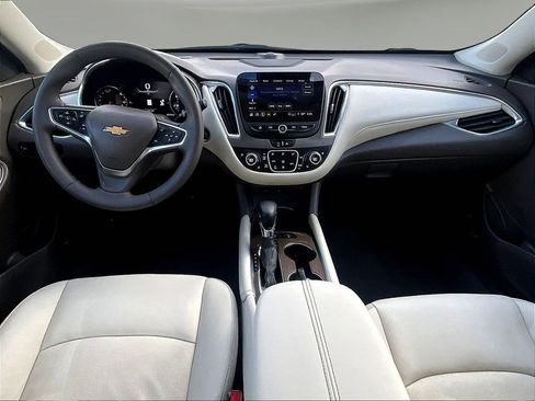 Used 2024 Chevrolet Malibu LT FWD image 9