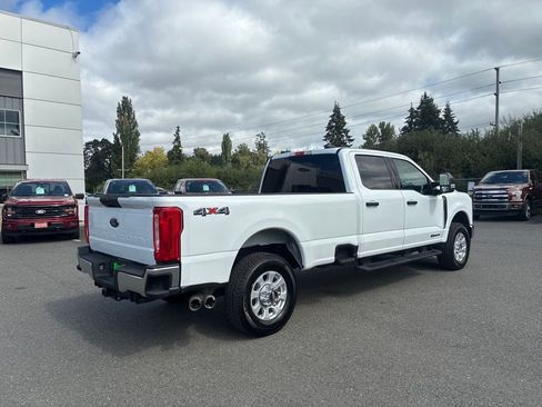 Used 2024 Ford F350 XLT AWD/4WD image 7