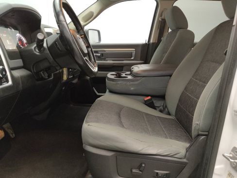 Used 2019 RAM 1500 Big Horn AWD/4WD image 17
