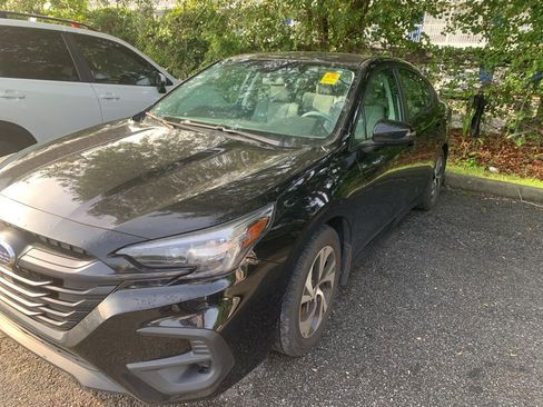 Used 2024 Subaru Legacy Premium AWD/4WD image 2