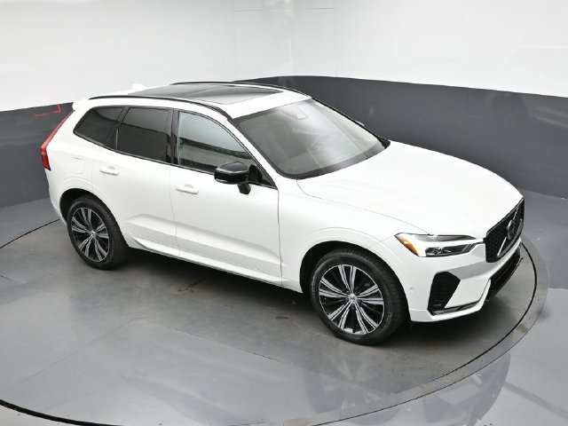 Used 2024 Volvo XC60 B5 Plus w/ Protection Package Premier AWD/4WD image 44