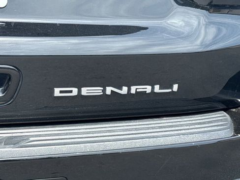 Used 2024 GMC Yukon Denali RWD image 10