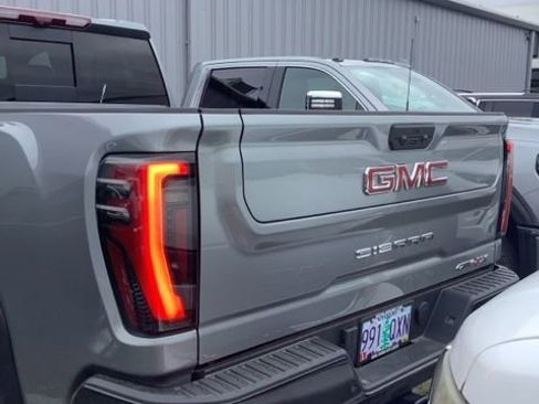 Used 2026 GMC Sierra 2500 AT4X AWD/4WD image 4