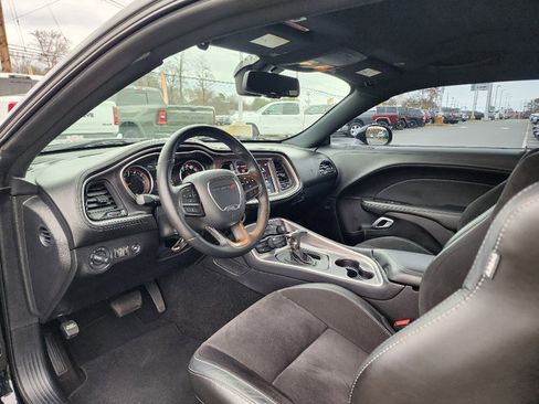 Certified 2021 Dodge Challenger R/T w/ Plus Package image 31