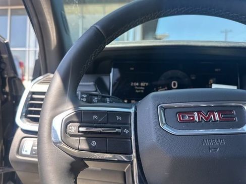 Used 2024 GMC Acadia Elevation w/ Luxury Package FWD image 32