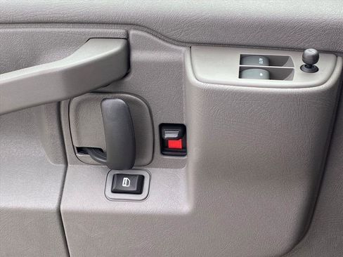 New 2025 Chevrolet Express 2500 w/ Driver Convenience Package image 19
