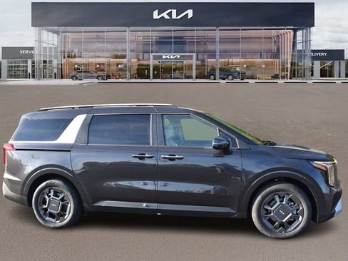 New 2026 Kia Carnival EX image 2