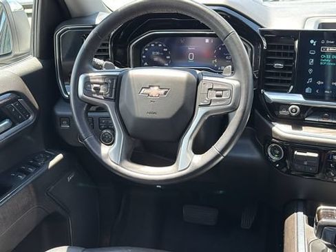 Used 2022 Chevrolet Silverado 1500 LTZ w/ LTZ Premium Package AWD/4WD image 26