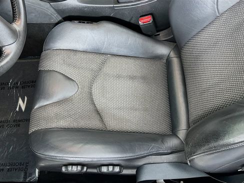 Used 2014 Nissan 370Z Touring w/ Sport Package RWD image 21