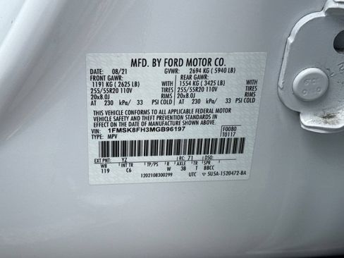 Certified 2021 Ford Explorer Limited w/ Equipment Group 301A AWD/4WD image 31