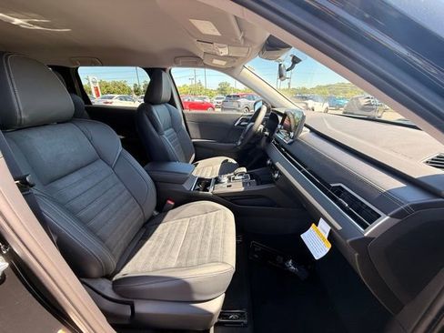 New 2026 Nissan Rogue SL AWD/4WD image 18