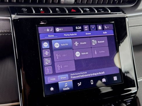 New 2025 Jeep Grand Cherokee Laredo image 34