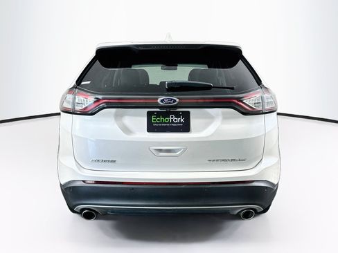 Used 2017 Ford Edge Titanium w/ Equipment Group 302A FWD image 7