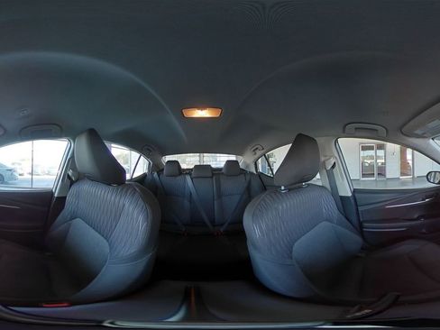 Used 2025 Toyota Camry LE image 41