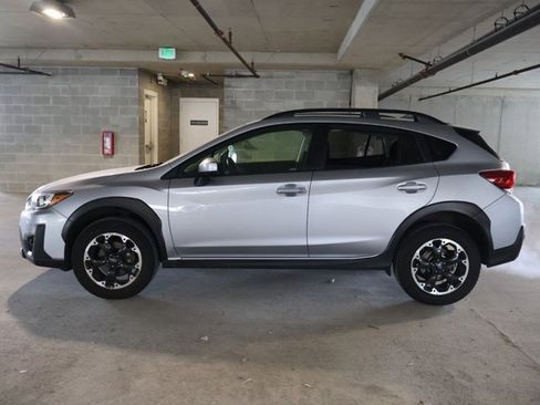 Used 2021 Subaru Crosstrek 2.0i Premium w/ Moonroof Package image 8