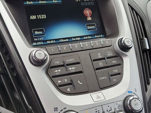 Used 2017 Chevrolet Equinox LS image 23