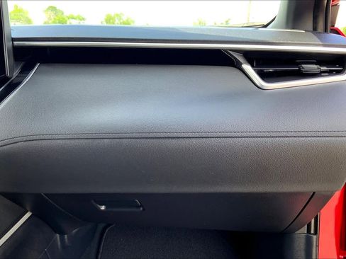 Used 2024 Toyota Corolla Cross SE image 18