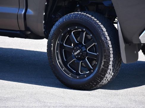 Used 2014 Toyota Tundra SR5 w/ SR5 Upgrade Package RWD image 26