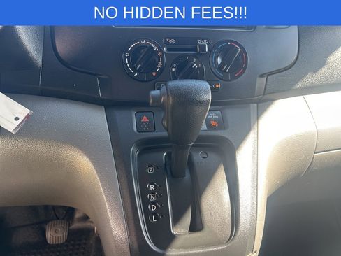 Used 2018 Nissan NV200 SV image 21