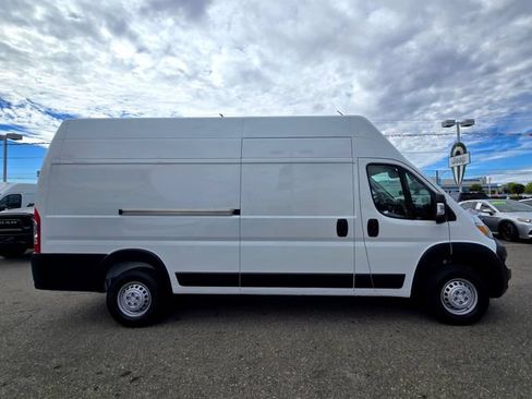 Used 2025 RAM ProMaster 3500 FWD image 7