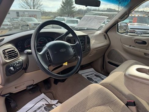 Used 1999 Ford F150 XLT image 8