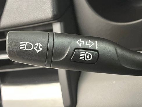 Used 2024 GMC Terrain SLT image 44