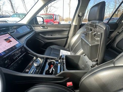 Used 2023 Jeep Grand Cherokee 4WD 4xe image 26