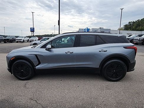New 2026 Chevrolet Blazer EV LT image 5