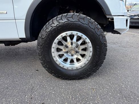 Used 2014 Ford F150 FX4 w/ Equipment Group 402A Luxury AWD/4WD image 28