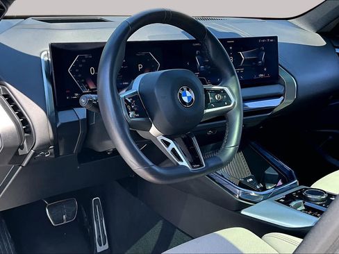 Used 2025 BMW X3 xDrive30i AWD/4WD image 18