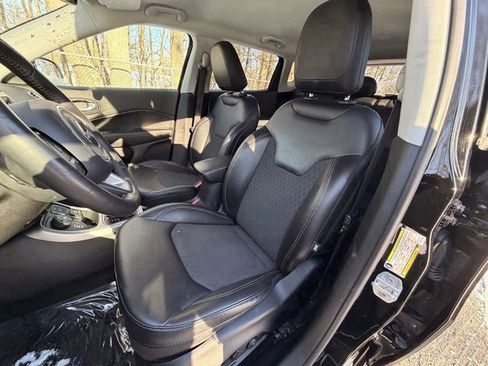 Used 2019 Jeep Compass Latitude w/ Popular Equipment Group image 17