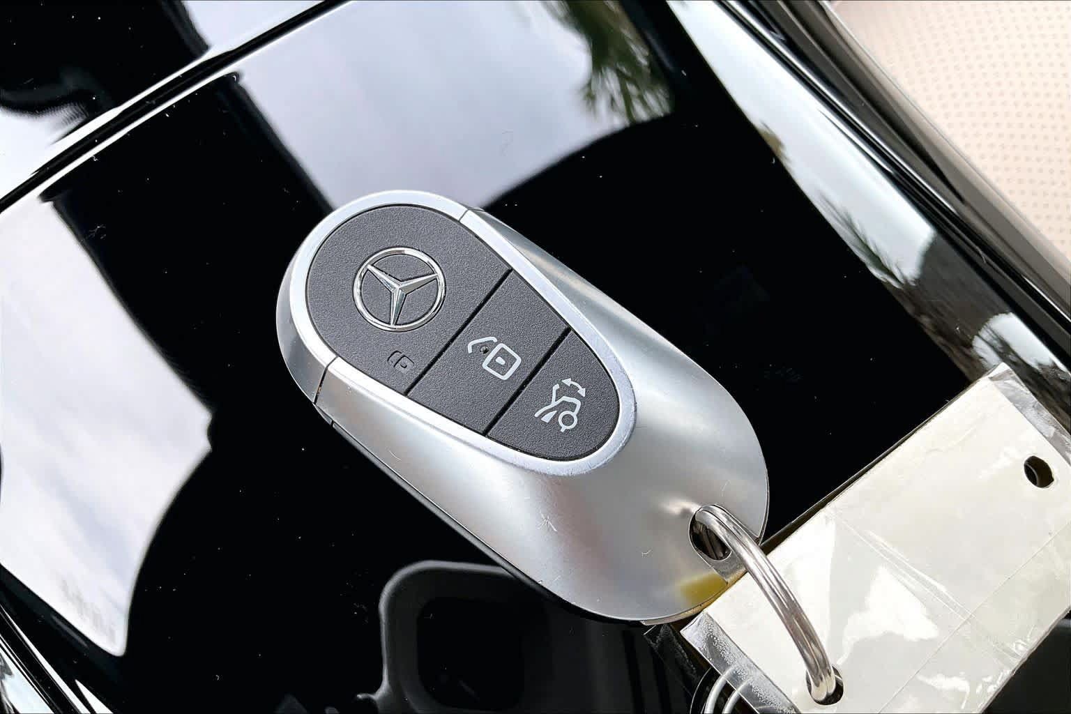 Certified 2025 Mercedes-Benz GLC 300 4MATIC image 14