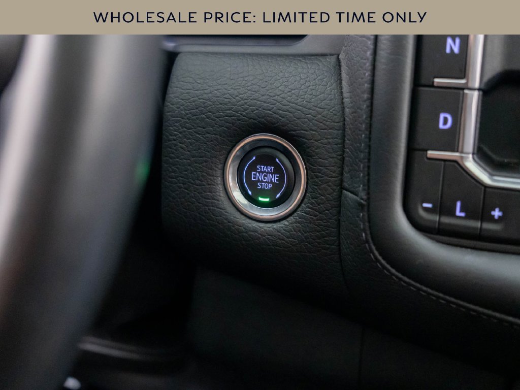 Used 2024 GMC Yukon Denali w/ Denali Reserve Package AWD/4WD image 30