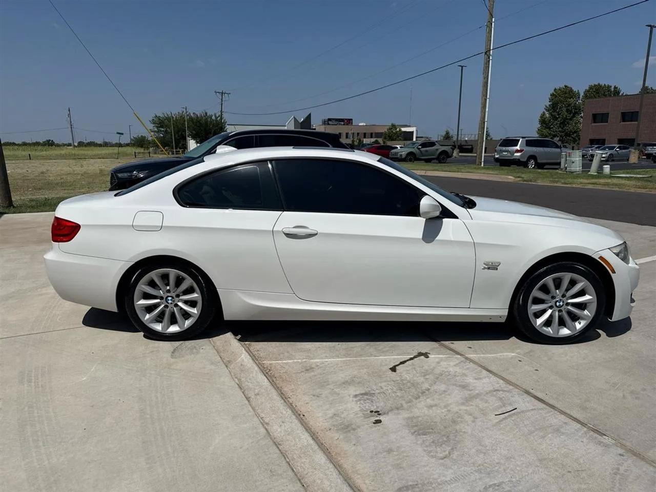 Used 2013 BMW 328i xDrive Coupe AWD/4WD image 8