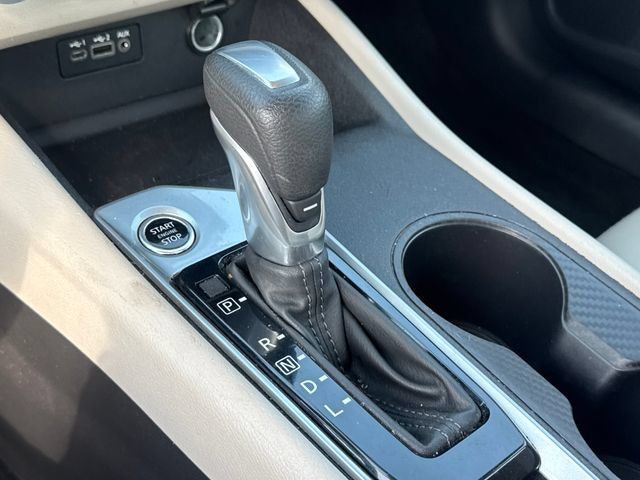 Used 2025 Nissan Altima 2.5 SV FWD image 15