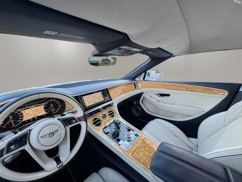 Used 2020 Bentley Continental GT AWD/4WD image 40