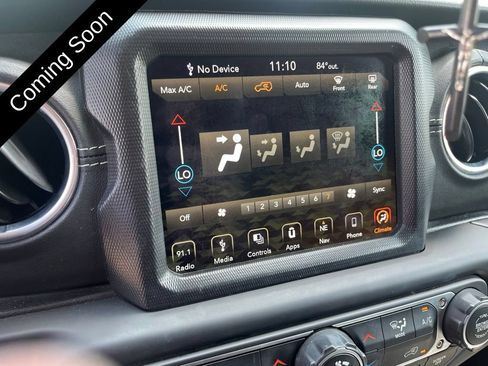 Used 2018 Jeep Wrangler Unlimited Sahara AWD/4WD image 15