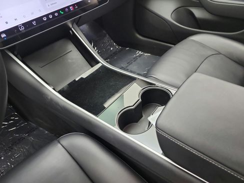 Used 2017 Tesla Model 3 Long Range RWD image 11