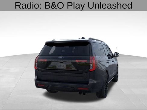 New 2026 Ford Expedition Platinum image 9
