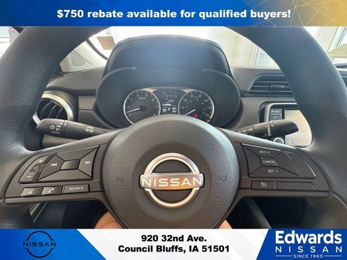 New 2025 Nissan Versa S w/ Trunk Package FWD image 22