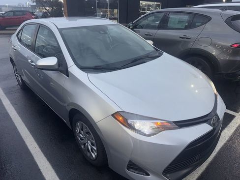 Used 2017 Toyota Corolla L image 2