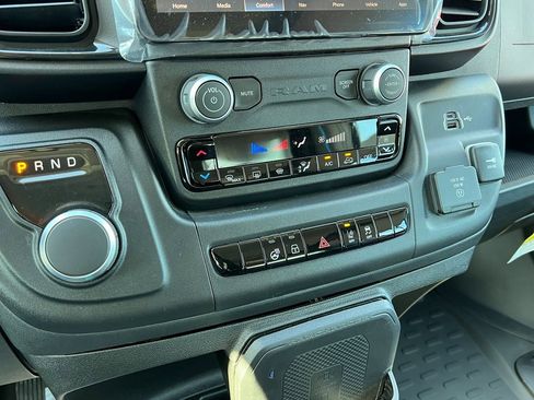 New 2024 RAM ProMaster 3500 w/ Delivery Van Package image 22