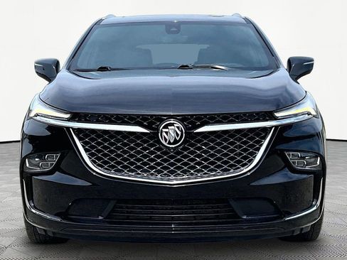 Used 2023 Buick Enclave Avenir w/ Avenir Technology Package AWD/4WD image 3